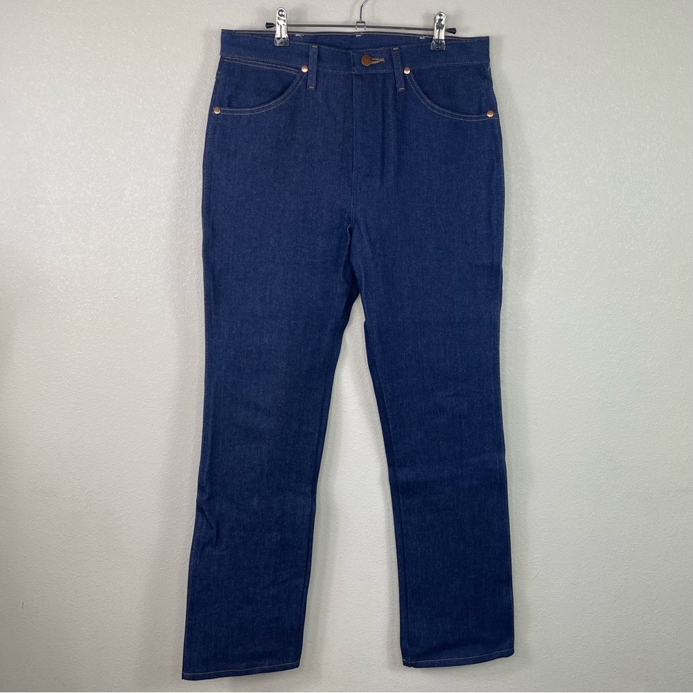 Wrangler Cowboy Cut Slim Fit Jeans mens indigo blue 33x32 new without tags.